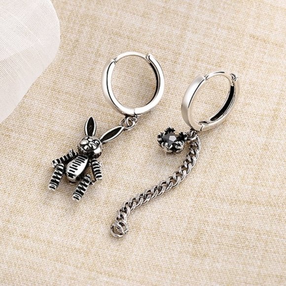 925 Sterling Silver Vintage Rabbit Hoop Earrings - Picture 5 of 10